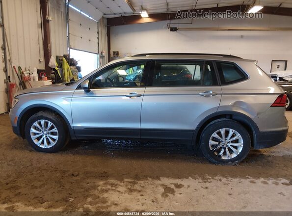 3VV0B7AX8MM062944 2021 VOLKSWAGEN TIGUAN Gray Widok wnętrza 360 stopni