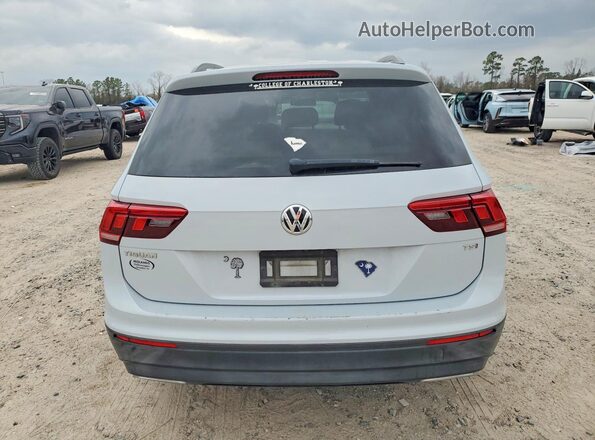 3VV1B7AX2JM104797 2018 VOLKSWAGEN TIGUAN Gray Вид ззаду