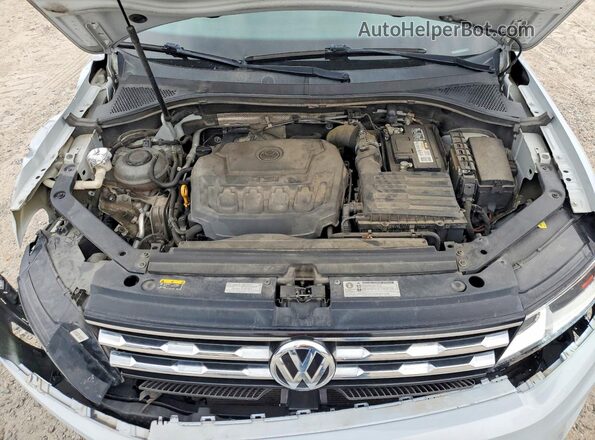 3VV1B7AX2JM104797 2018 VOLKSWAGEN TIGUAN Gray Вид підкапотного простору