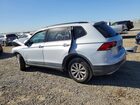 2019 Volkswagen Tiguan S Серебряный vin: 3VV1B7AX3KM068913