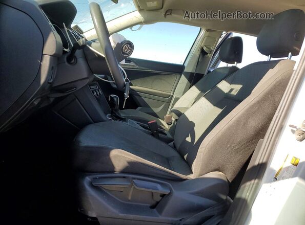 3VV1B7AX3KM068913 2019 VOLKSWAGEN TIGUAN Серебряный Вид салона спереди