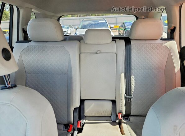 3VV1B7AX7KM148120 2019 VOLKSWAGEN TIGUAN Белый Вид задних сидений