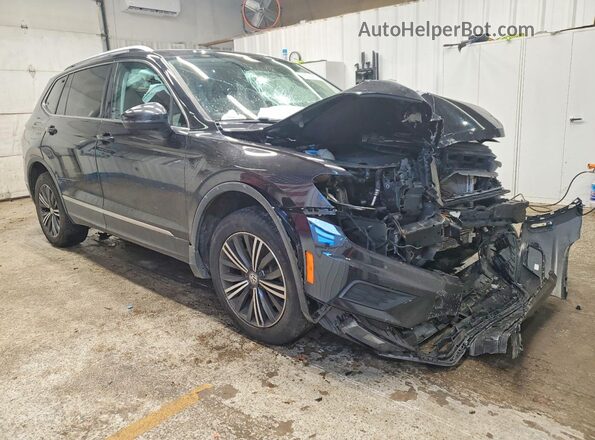 3VV2B7AX0JM031546 2018 VOLKSWAGEN TIGUAN Black Przód prawy