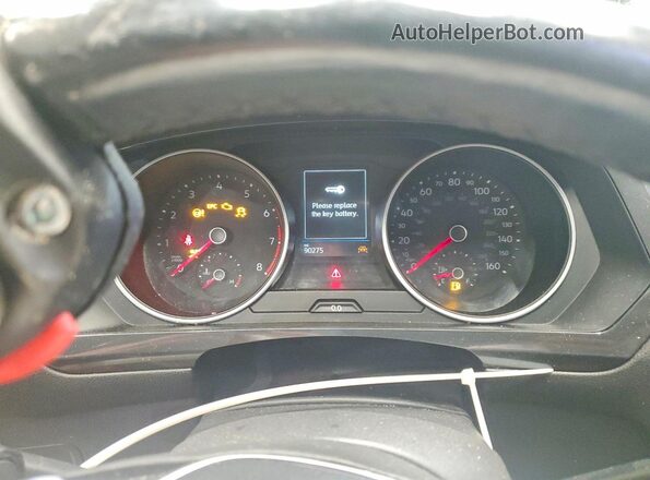 3VV2B7AX0JM031546 2018 VOLKSWAGEN TIGUAN Black Widok zestawu wskaźników