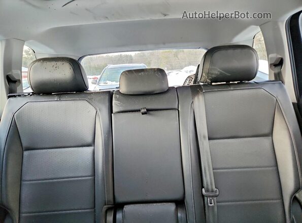 3VV2B7AX1JM110580 2018 VOLKSWAGEN TIGUAN Black Вид задніх сидінь