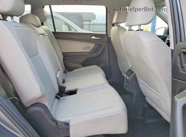 3VV2B7AX1KM054836 2019 VOLKSWAGEN TIGUAN Серый Вид задней части салона