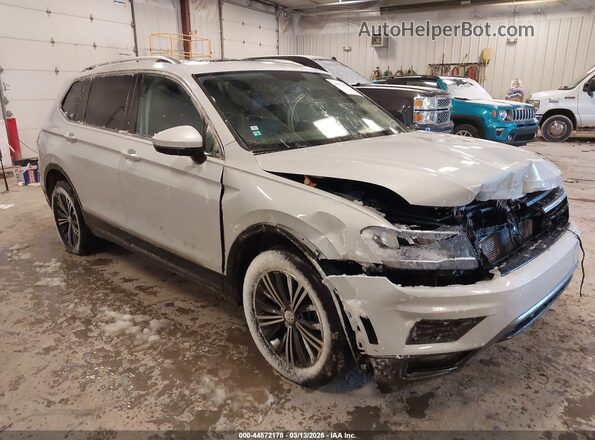 3VV2B7AX3JM013901 2018 VOLKSWAGEN TIGUAN Серый Передняя правая четверть