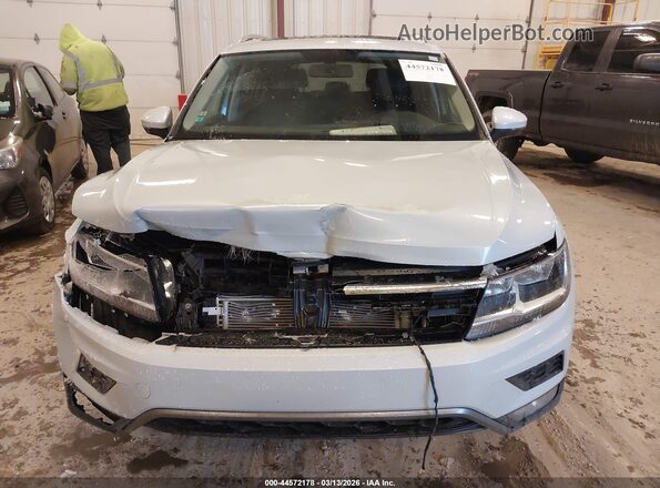 3VV2B7AX3JM013901 2018 VOLKSWAGEN TIGUAN Серый Вид щитка приборов