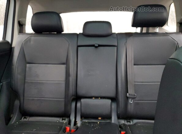 3VV2B7AX3JM020315 2018 VOLKSWAGEN TIGUAN White Вид задніх сидінь