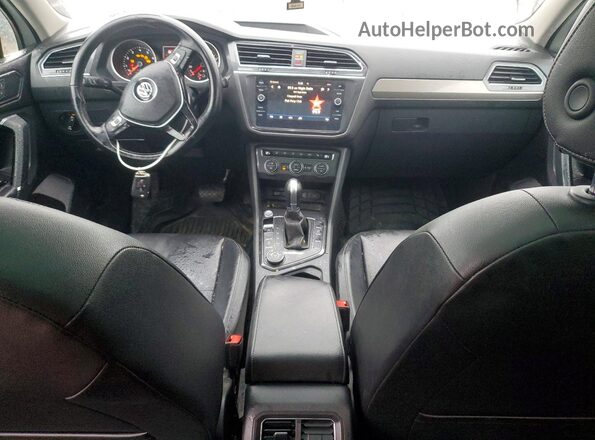 3VV2B7AX3JM020315 2018 VOLKSWAGEN TIGUAN White Вид панелі приладів