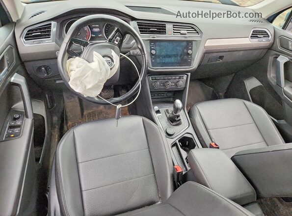 3VV2B7AX3KM175397 2019 VOLKSWAGEN TIGUAN Бирюзовый Вид панели приборов