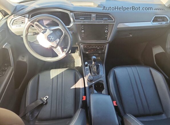 3VV2B7AX3NM027500 2022 VOLKSWAGEN TIGUAN Black Widok deski rozdzielczej