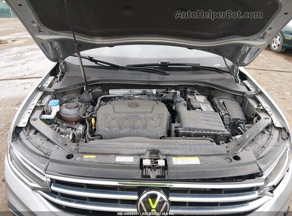 3VV2B7AX3RM069655 2024 VOLKSWAGEN TIGUAN Gray Rear view
