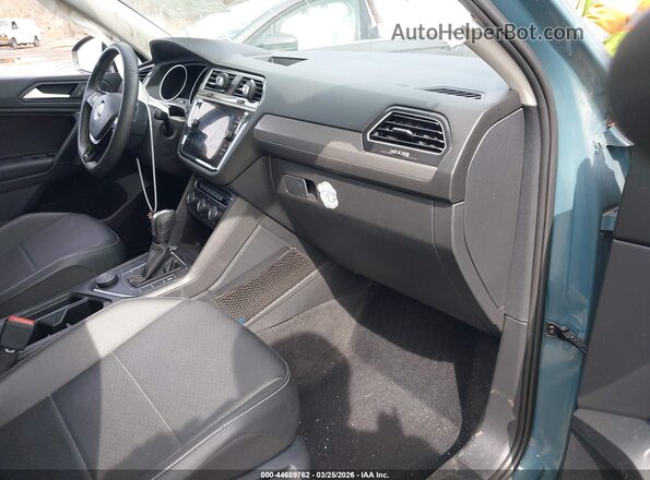 3VV2B7AX4MM019808 2021 VOLKSWAGEN TIGUAN Blue Вид салону спереду