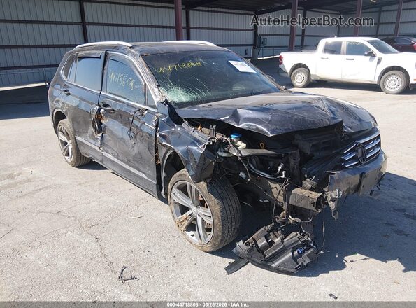 3VV2B7AX5JM213887 2018 VOLKSWAGEN TIGUAN Черный Передняя правая четверть