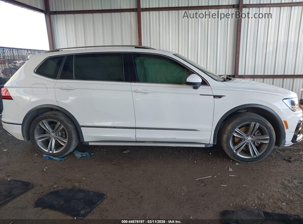 3VV2B7AX5KM049400 2019 VOLKSWAGEN TIGUAN Белый Вид задней части салона