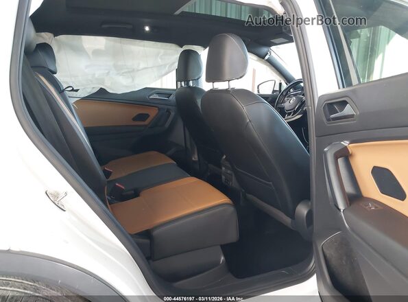 3VV2B7AX5KM049400 2019 VOLKSWAGEN TIGUAN Белый Вид наклейки с VIN-кодом