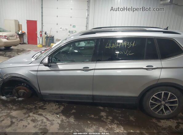 3VV2B7AX5KM107831 2019 VOLKSWAGEN TIGUAN Silver Панорамний вид салону 360°