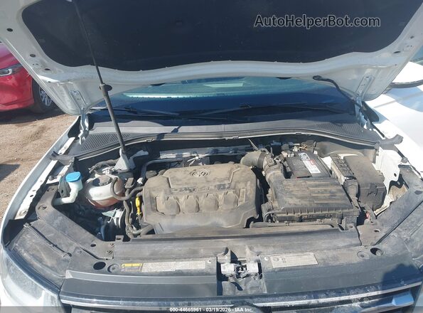 3VV2B7AX7LM098891 2020 VOLKSWAGEN TIGUAN Белый Вид сзади