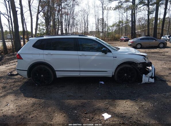 3VV2B7AX7MM123919 2021 VOLKSWAGEN TIGUAN Белый Вид задней части салона