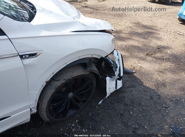 3VV2B7AX7MM123919 2021 VOLKSWAGEN TIGUAN Белый Вид спереди