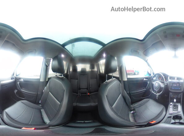 3VV2B7AXXJM055398 2018 VOLKSWAGEN TIGUAN Зеленый Панорамный вид салона 360°