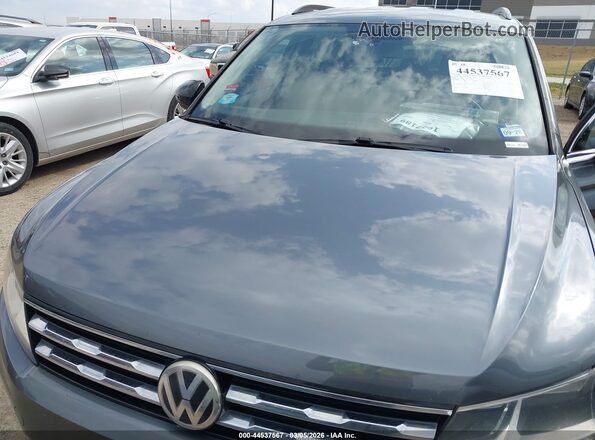 3VV3B7AX2JM056288 2018 VOLKSWAGEN TIGUAN Gray 