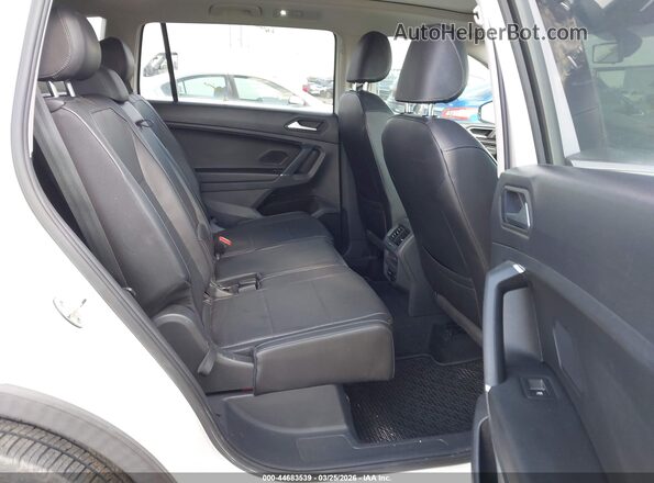 3VV3B7AX3LM176457 2020 VOLKSWAGEN TIGUAN White Vista de la etiqueta del VIN