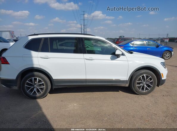 3VV3B7AX3LM176457 2020 VOLKSWAGEN TIGUAN White Vista interior trasera