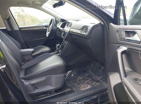 3VV3B7AX5RM045961 2024 VOLKSWAGEN TIGUAN Black წინა სალონის ხედი