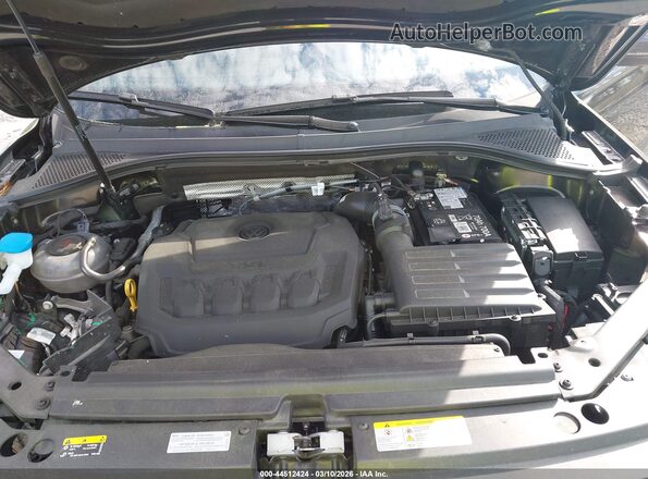 3VV3B7AX5RM045961 2024 VOLKSWAGEN TIGUAN Black უკანა ხედი