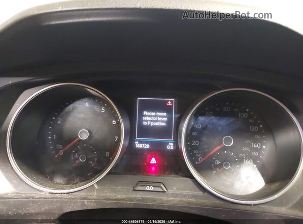 3VV3B7AX6JM181519 2018 VOLKSWAGEN TIGUAN Light Blue Vista de los asientos traseros
