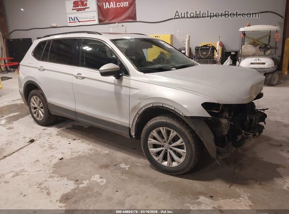 3VV3B7AX6JM181519 2018 VOLKSWAGEN TIGUAN Light Blue Delantero derecho