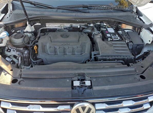3VV3B7AX6KM061009 2019 VOLKSWAGEN TIGUAN Белый Вид подкапотного пространства