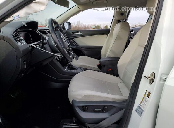 3VV3B7AX7KM130158 2019 VOLKSWAGEN TIGUAN White Vista interior delantera