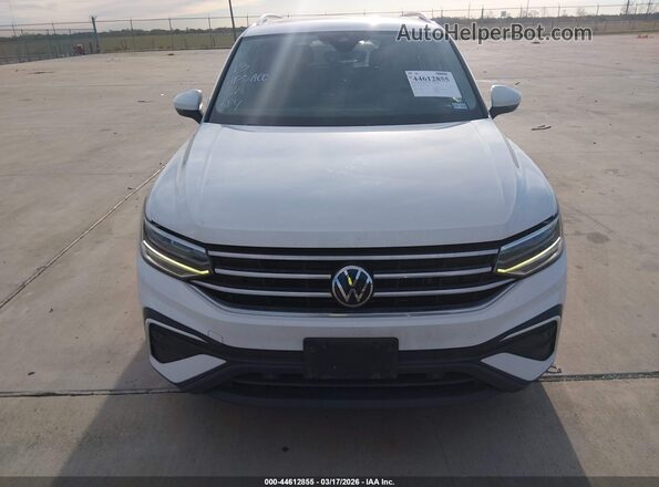 3VV3B7AX7NM092855 2022 VOLKSWAGEN TIGUAN Белый Вид щитка приборов