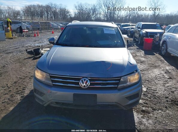 3VV3B7AX8LM047534 2020 VOLKSWAGEN TIGUAN Silver Вид задньої частини салону