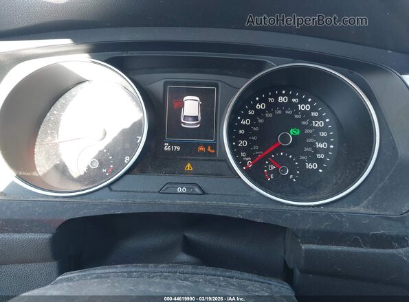 3VV3B7AX8LM047534 2020 VOLKSWAGEN TIGUAN Silver Вид задніх сидінь