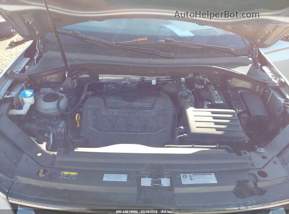 3VV3B7AX8LM047534 2020 VOLKSWAGEN TIGUAN Silver Вид ззаду