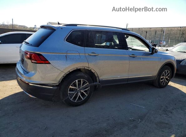 3VV3B7AX8LM142319 2020 VOLKSWAGEN TIGUAN Silver Tył prawy