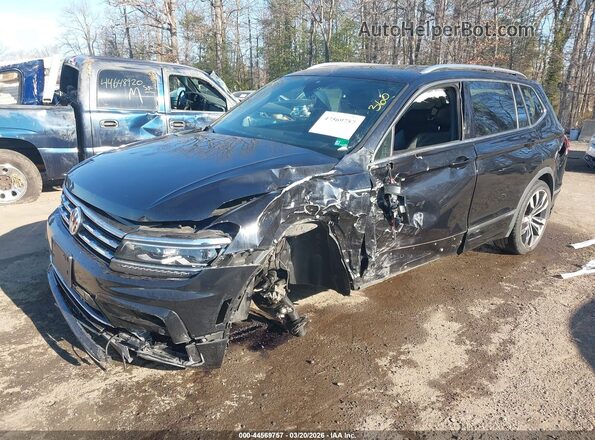 3VV4B7AX3LM068697 2020 VOLKSWAGEN TIGUAN Черный Вид спереди