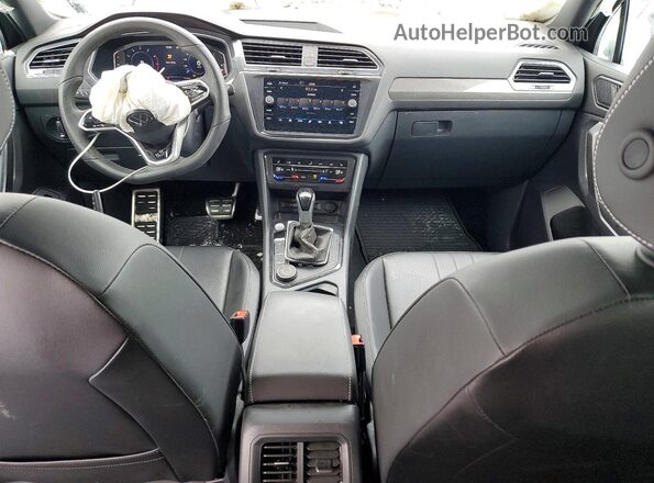 3VV8B7AX2RM121934 2024 VOLKSWAGEN TIGUAN Угольный Вид панели приборов