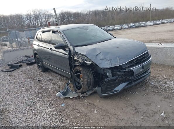 3VV8B7AX5RM188592 2024 VOLKSWAGEN TIGUAN Серый Передняя правая четверть