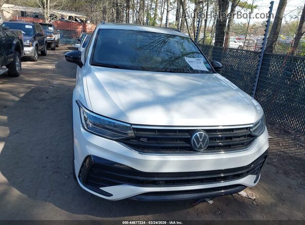 3VVCB7AX4RM154914 2024 VOLKSWAGEN TIGUAN White Widok wnętrza z tyłu