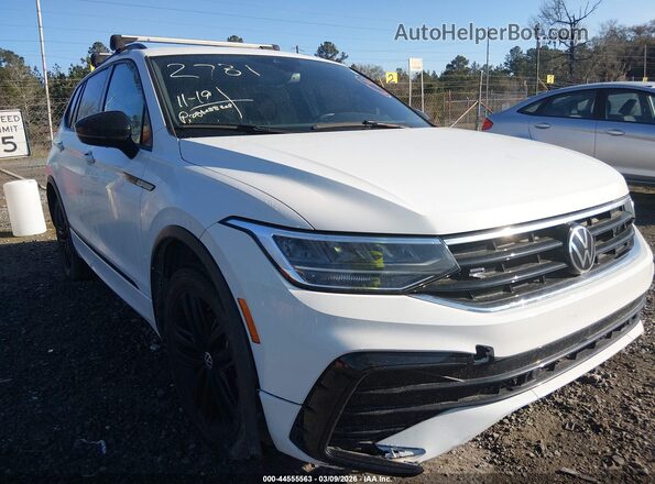 3VVCB7AX9NM166471 2022 VOLKSWAGEN TIGUAN White Front view