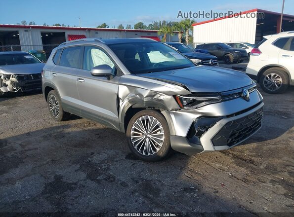 3VVEC7B21SM014527 2025 VOLKSWAGEN TAOS Серебряный Передняя правая четверть
