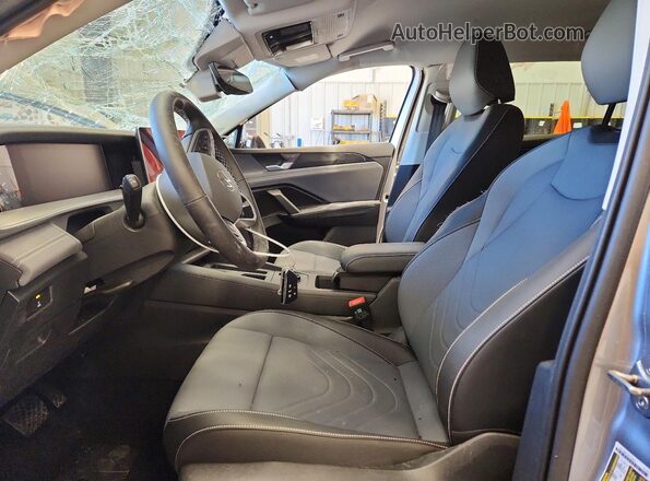 3VVER7RM6TM016281 2026 VOLKSWAGEN TIGUAN Silver Vista interior delantera