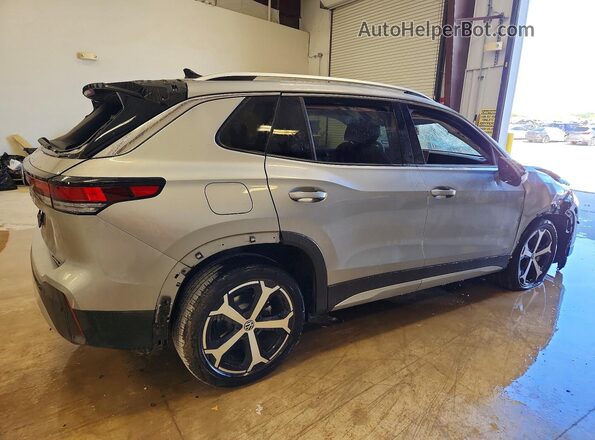 3VVER7RM6TM016281 2026 VOLKSWAGEN TIGUAN Silver Trasero derecho