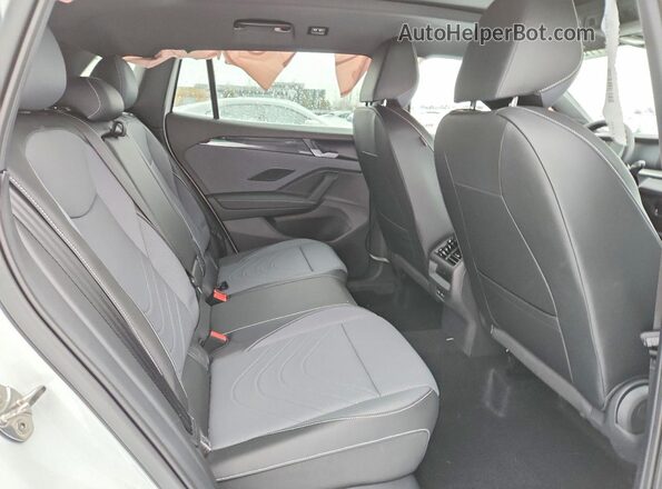 3VVGR7RM5SM037128 2025 VOLKSWAGEN TIGUAN Белый Вид задней части салона