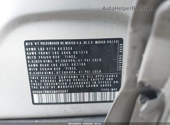 3VVGR7RM6SM043097 2025 VOLKSWAGEN TIGUAN Pewter Вид подкапотного пространства
